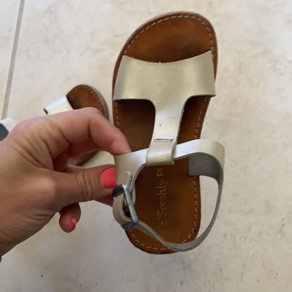 FP sandals - Picture 2 of 6